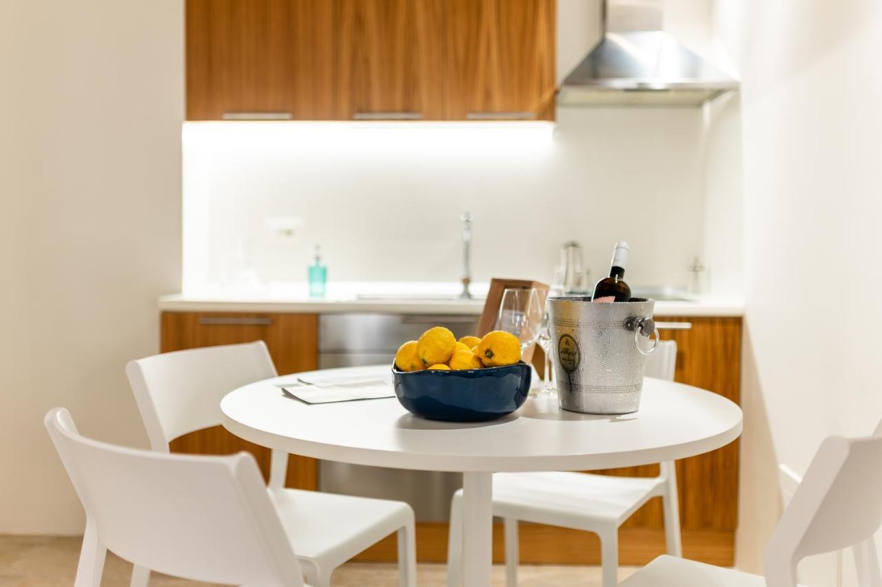 Old Court Luxury Suite&Spa By Monholiday Monopoli Esterno foto