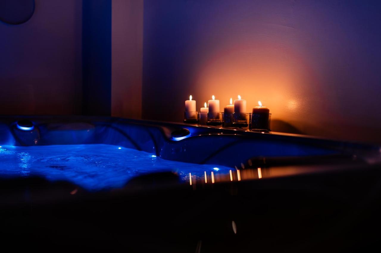 Old Court Luxury Suite&Spa By Monholiday Monopoli Esterno foto
